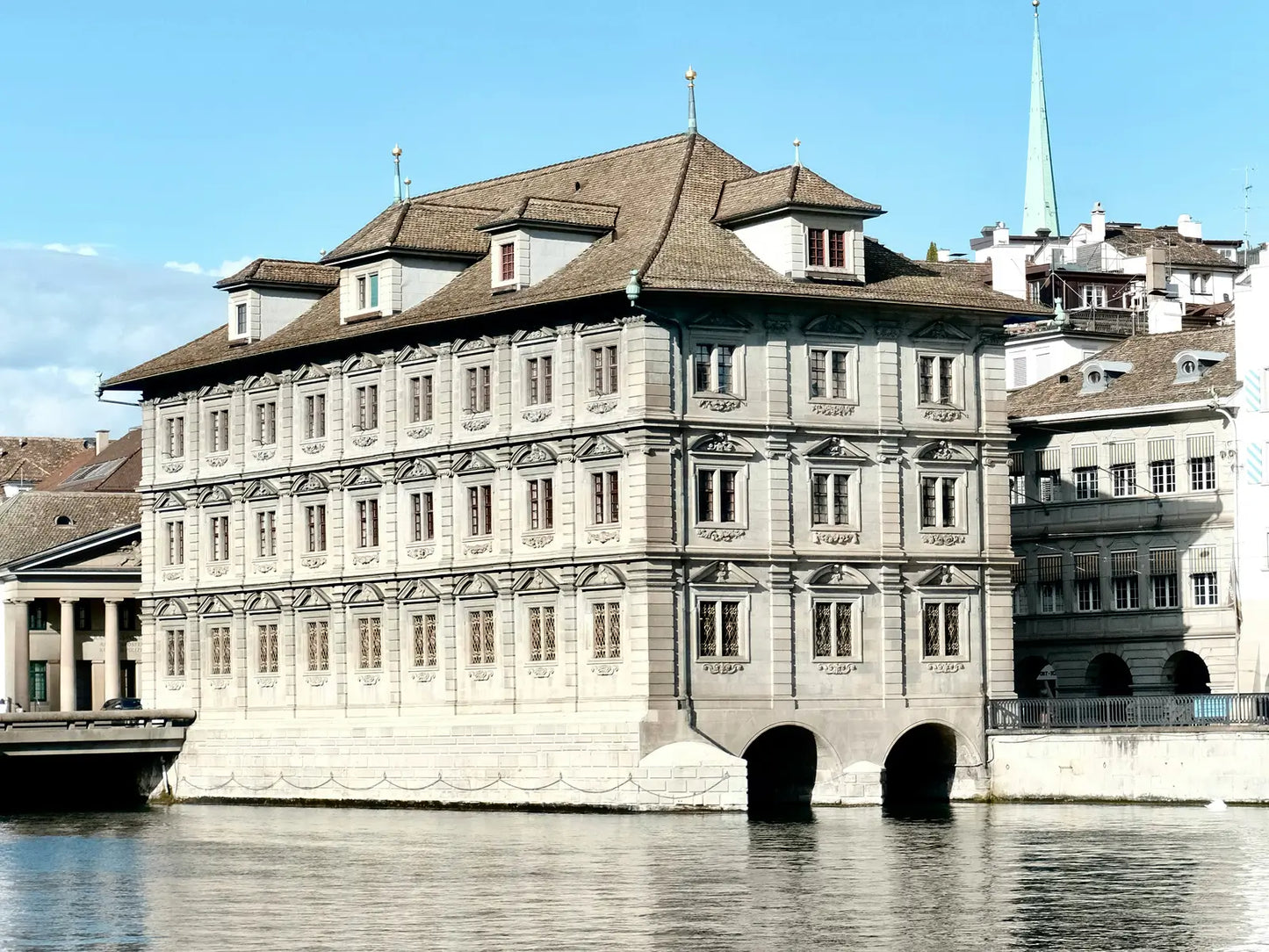 Luxury Hotel In Geneva