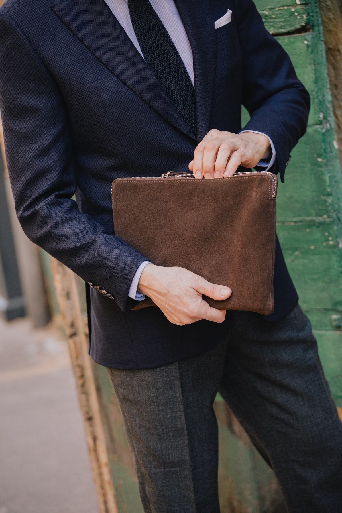 Laptop Sleeve in Chocolate Brown Suede – Cad & The Dandy New York