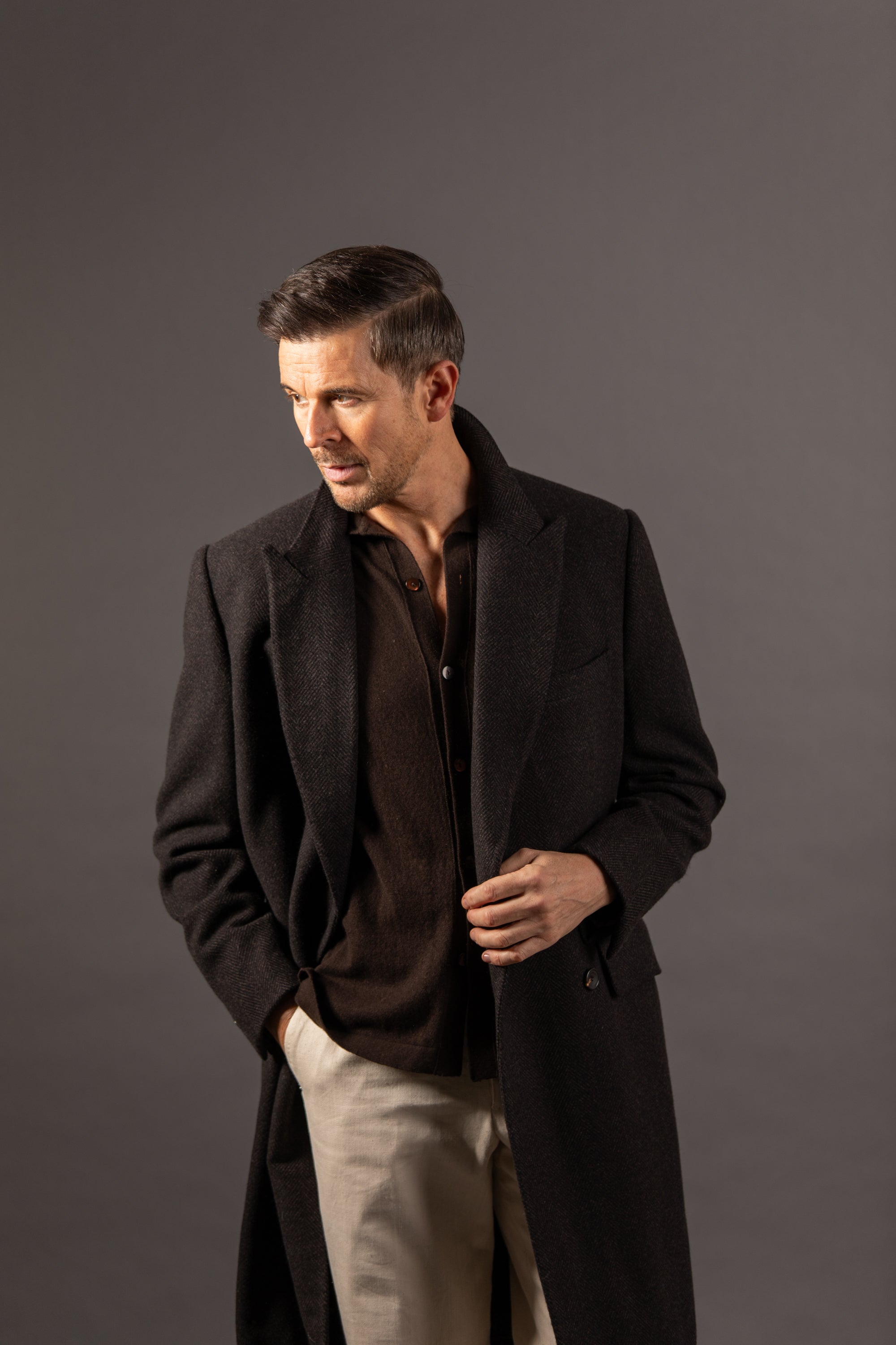 Double Breasted Peak Lapel Overcoat in Brown Herringbone 48 Double Breasted Peak Lapel Overcoat in Brown Herringbone 48